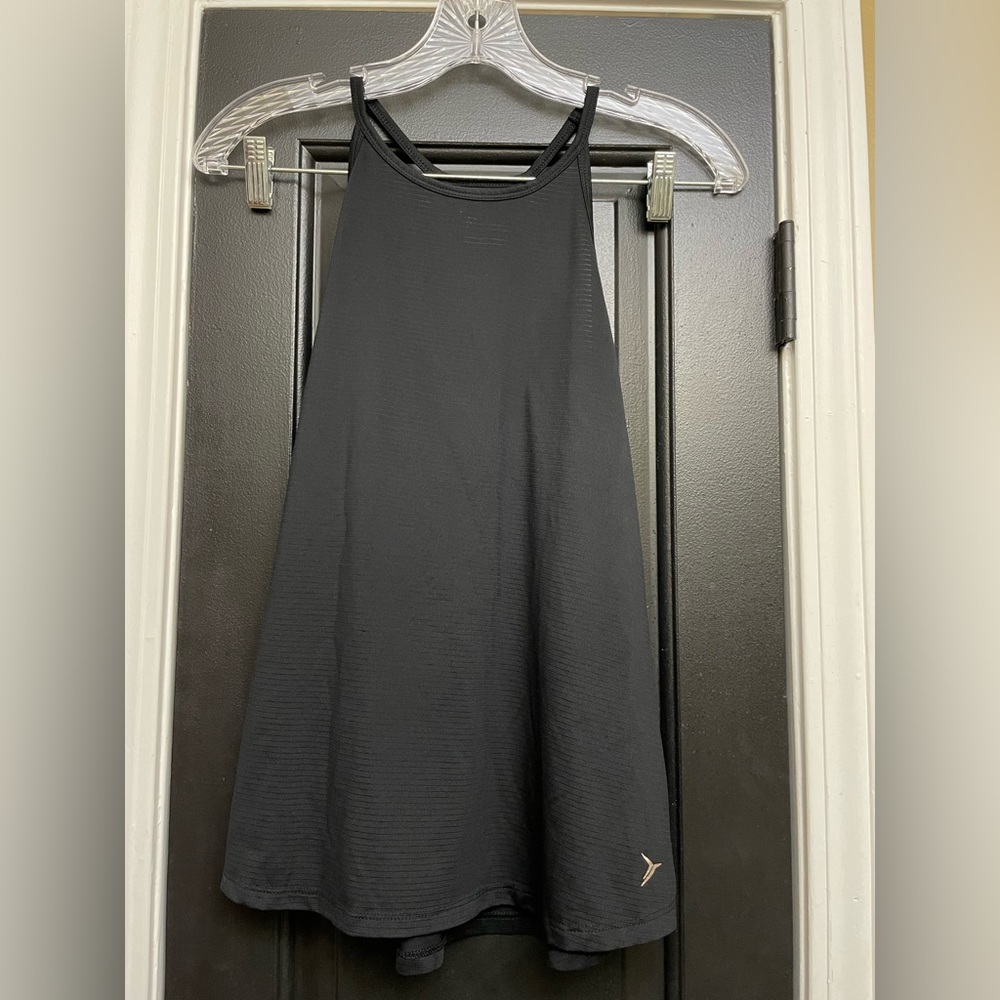 Flowy open back exercise tank top